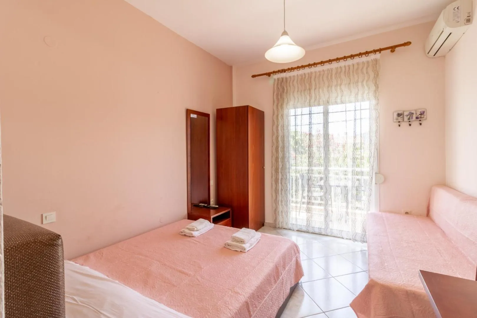 Iliadis House Apartment Sarti